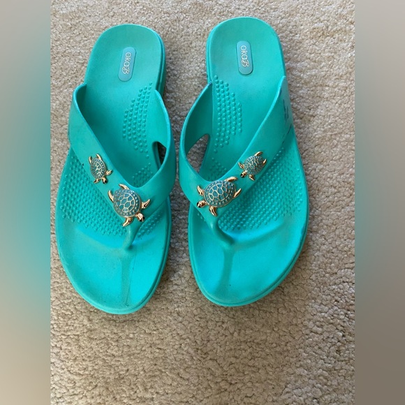 SUMMER Oka-B Sandals, size Large (9M), Turquoise - Picture 1 of 7
